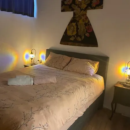 Otantic Place In Sultanahmet *