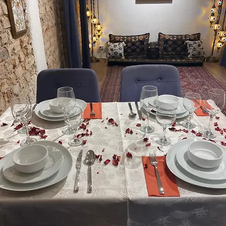 Otantic Place In Sultanahmet *