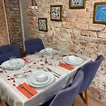 Otantic Place In Sultanahmet