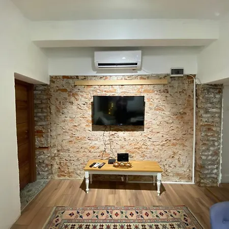 Otantic Place In Sultanahmet Апартаменты *